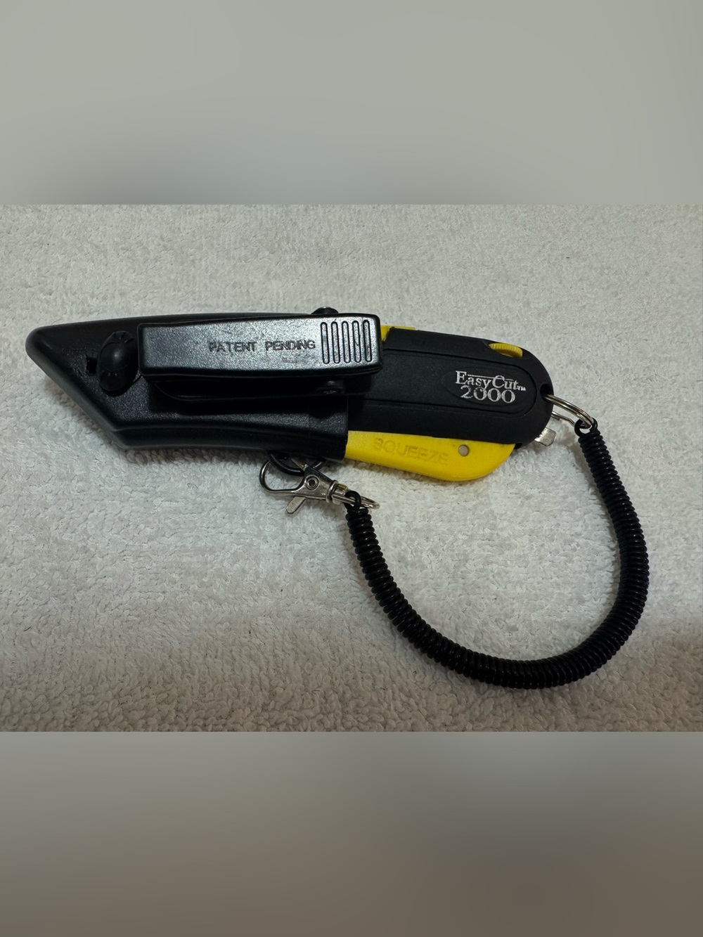 Easy Cut 2000 Yellow Safety Box Cutter Knife with Holster & Lanyard Easycut